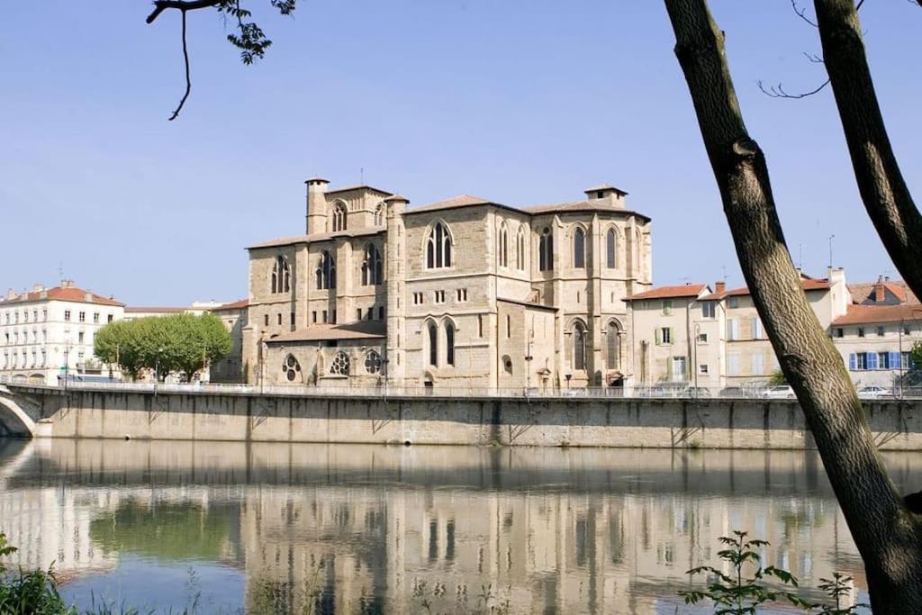 Studio Moderne, Terrasse Et Parking Romans-sur-Isère Kültér fotó